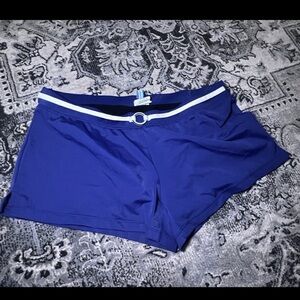 Women’s Athletic‎ Shorts Size 8